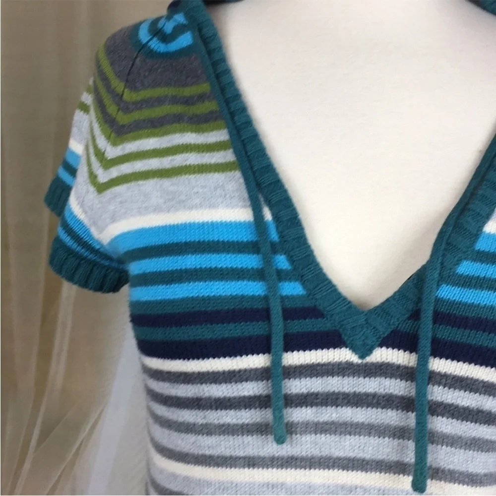 SONOMA Striped Short Sleeved
Sweater Hoodie S - Picture 5 of 5